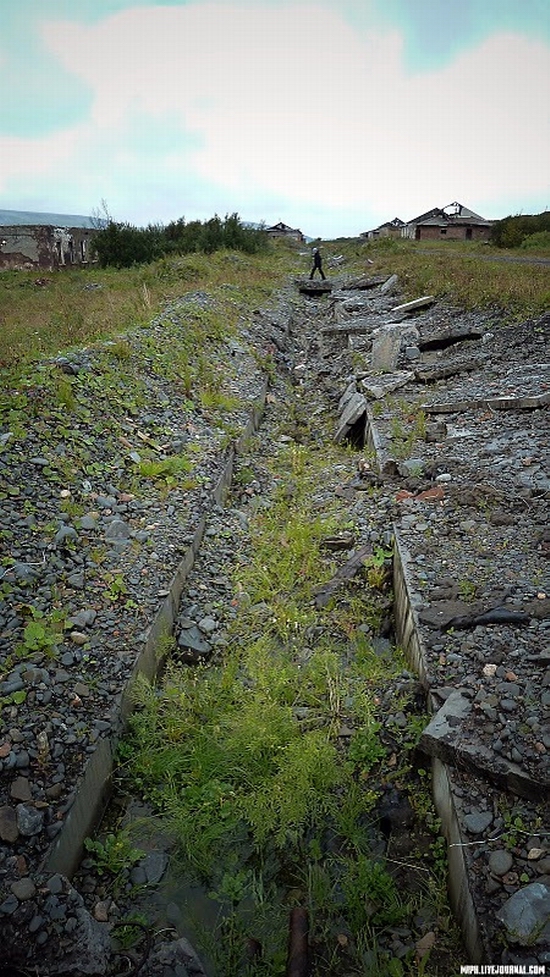 abandoned army bases