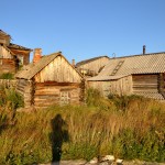 kovda-village-russia-wooden-houses-view-1