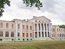 The main building of Dubrovitsy mansion