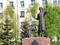 Monument to Ivan Bushuyev in Zlatoust