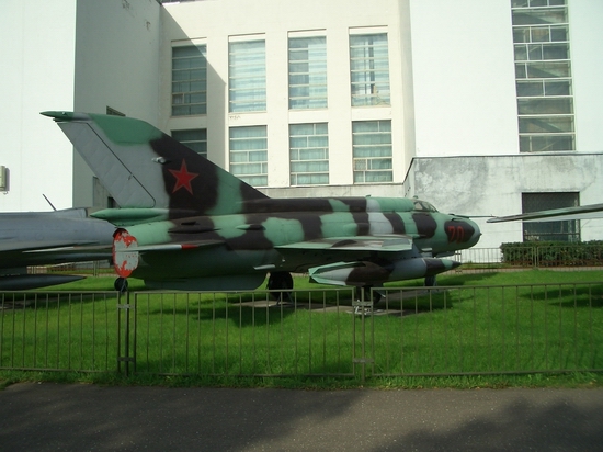 Central Armed Forces Museum - Flying war machines