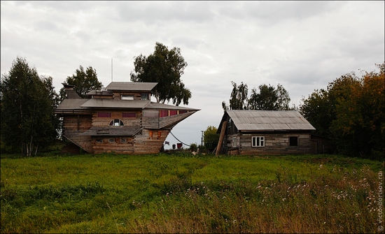 Kemerovo oblast, Russia ship-house view 2