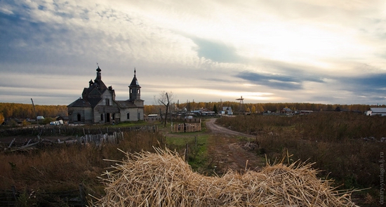 Krasnoyarsk krai, Russia abandoned wooden church 6