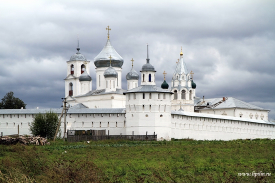 Nikitsky monastery, Yaroslavl oblast, Russia view 1