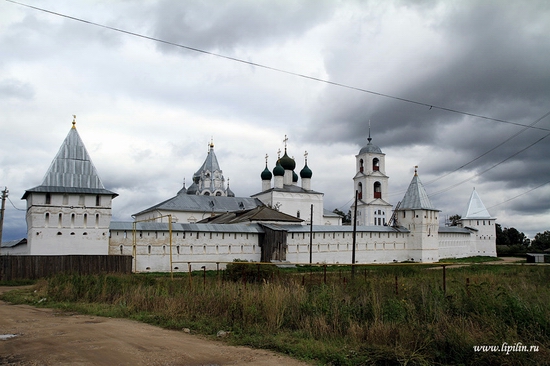 Nikitsky monastery, Yaroslavl oblast, Russia view 19