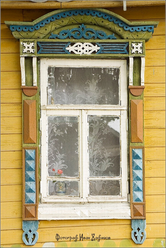 Myshkin town, Russia windows frames view 24
