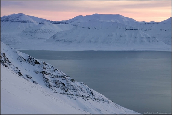 Russian Spitsbergen winter landscapes 19