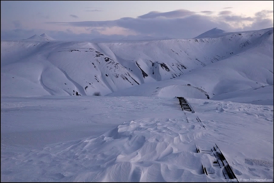 Russian Spitsbergen winter landscapes 4