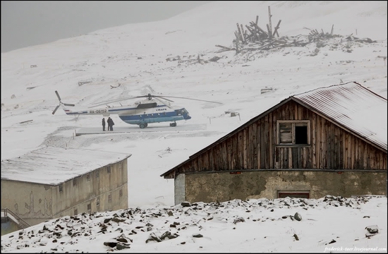 Russian Spitsbergen winter landscapes 8
