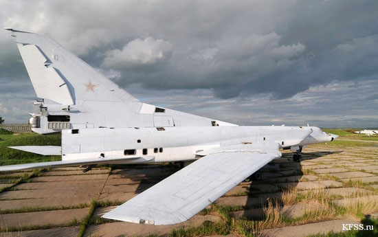 Vozdvizhenka - abandoned air base in Prymorye, Russia view 9