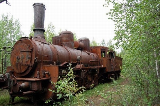 Abandoned Transpolar railway Salekhard-Igarka, Russia view 11