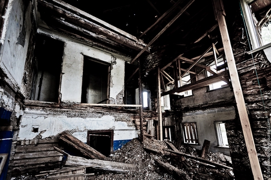 Wooden house, Ostashevo, Kostroma oblast, Russia view 10