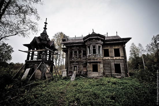 Wooden house, Ostashevo, Kostroma oblast, Russia view 19