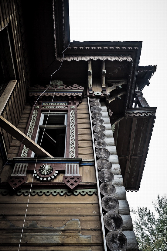 Wooden house, Ostashevo, Kostroma oblast, Russia view 7