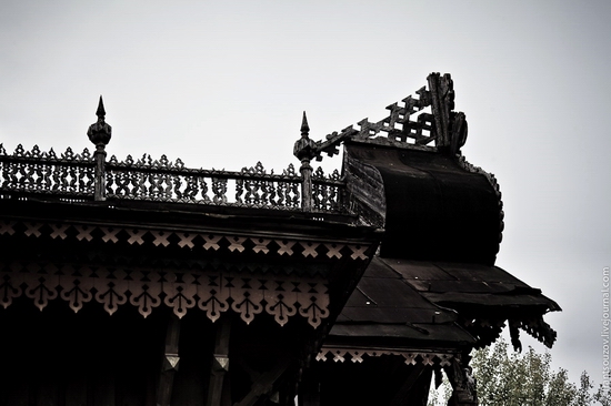 Wooden house, Ostashevo, Kostroma oblast, Russia view 8