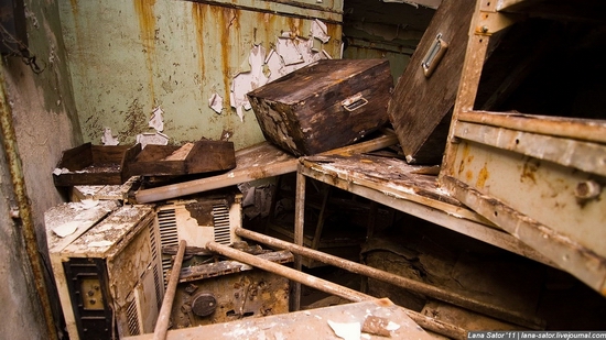 Abandoned bomb shelter, Russia view 24