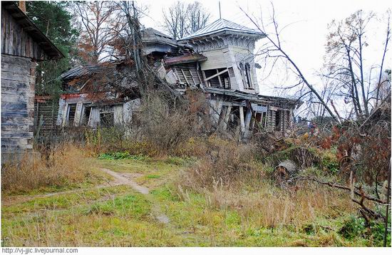 The remains of beautiful Sorokin's dacha, Yaroslavl oblast, Russia view 3