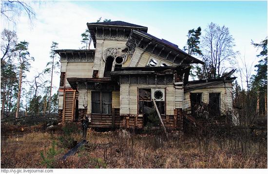 The remains of beautiful Sorokin's dacha, Yaroslavl oblast, Russia view 4