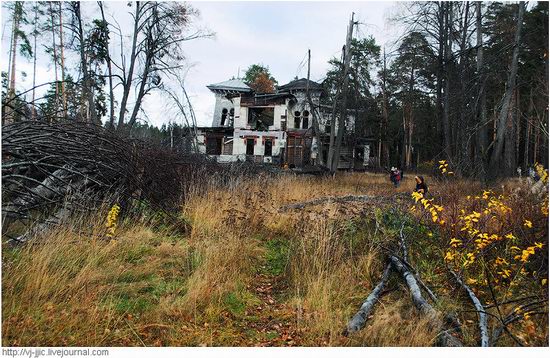 The remains of beautiful Sorokin's dacha, Yaroslavl oblast, Russia view 9