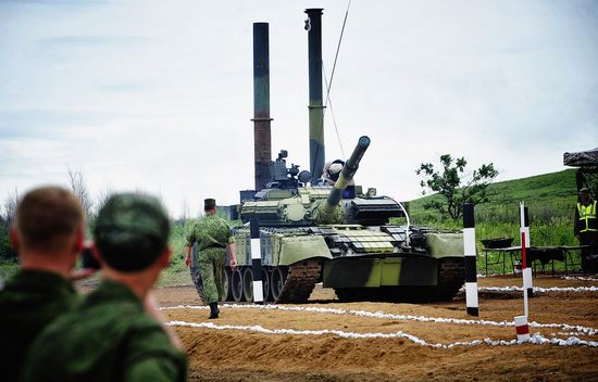 Military exercises, surmounting water obstacles, Russia photo 26