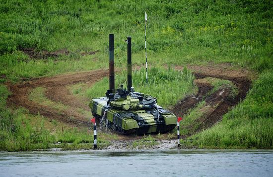 Military exercises, surmounting water obstacles, Russia photo 28