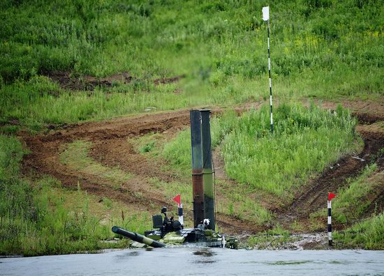 Military exercises, surmounting water obstacles, Russia photo 29