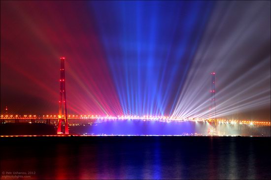 Light show in honor of the APEC Summit in Vladivostok, Russia photo 1