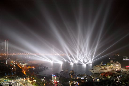 Light show in honor of the APEC Summit in Vladivostok, Russia photo 17