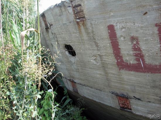 Abandoned concrete ship, Astrakhan region, Russia photo 15