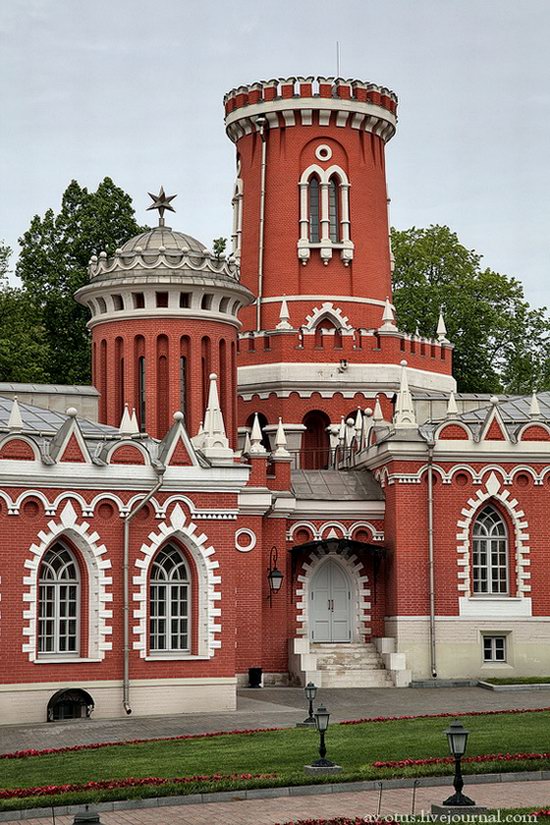 The Petrovsky palace, Moscow, Russia photo 22