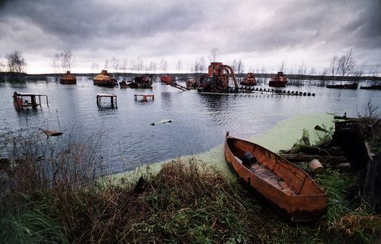 Abandoned peat extraction site near Moscow, Russia photo 10