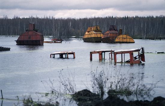 Abandoned peat extraction site near Moscow, Russia photo 8