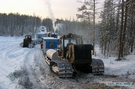 The life of a typical seismic prospecting crew in Russia photo 22