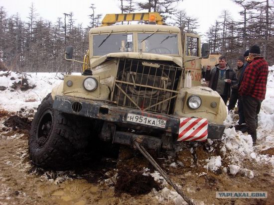 The life of a typical seismic prospecting crew in Russia photo 36