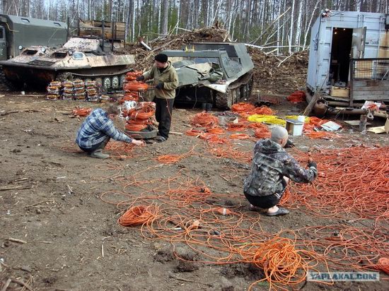 The life of a typical seismic prospecting crew in Russia photo 9