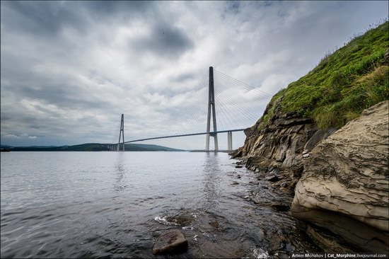 The Russky Bridge, Vladivostok, Russia photo 1