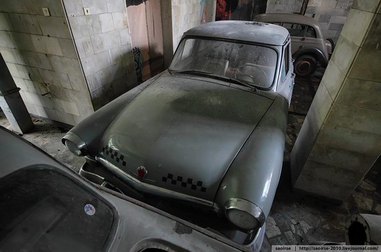 Abandoned Summer Camp with Retro Cars, Moscow region, Russia photo 24