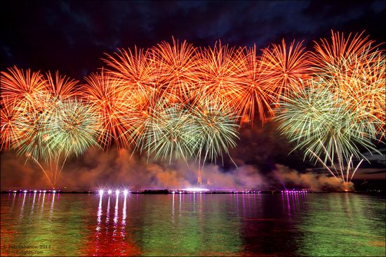 Alye Parusa pyrotechnic show, St. Petersburg, Russia photo 10