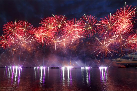 Alye Parusa pyrotechnic show, St. Petersburg, Russia photo 12