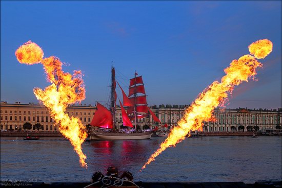 Alye Parusa pyrotechnic show, St. Petersburg, Russia photo 5