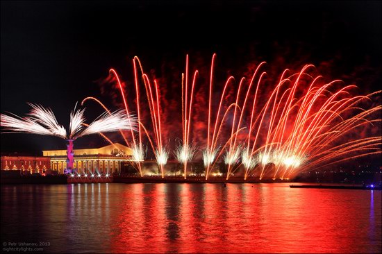 Alye Parusa pyrotechnic show, St. Petersburg, Russia photo 6