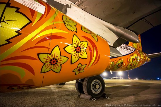 Plane painted in Khokhloma style, Aeroflot, Russia photo 7