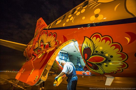 Plane painted in Khokhloma style, Aeroflot, Russia photo 8