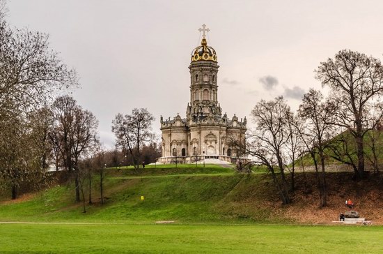 Unique Baroque Church in the Dubrovitsy Estate, Podolsk, Russia photo 11