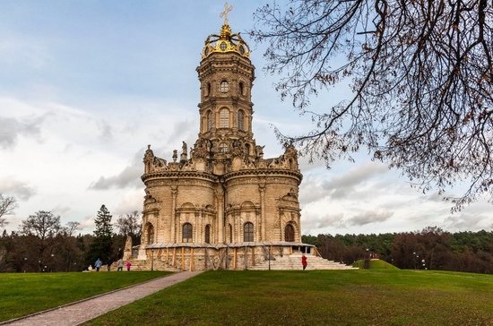 Unique Baroque Church in the Dubrovitsy Estate, Podolsk, Russia photo 12