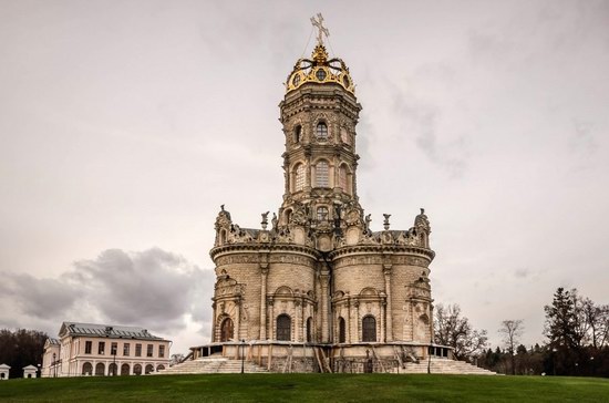 Unique Baroque Church in the Dubrovitsy Estate, Podolsk, Russia photo 6