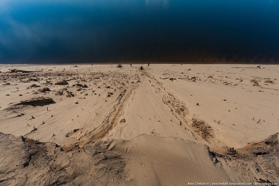 Sand Dunes in Siberia, Russia, photo 8