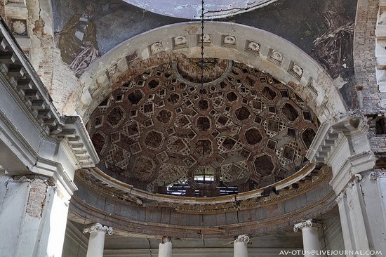 Abandoned church, Pyatino village, Russia, photo 10