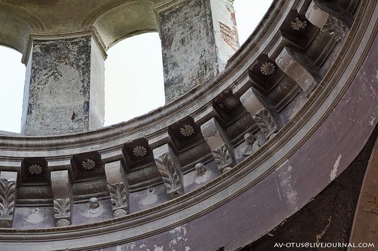 Abandoned church, Pyatino village, Russia, photo 12