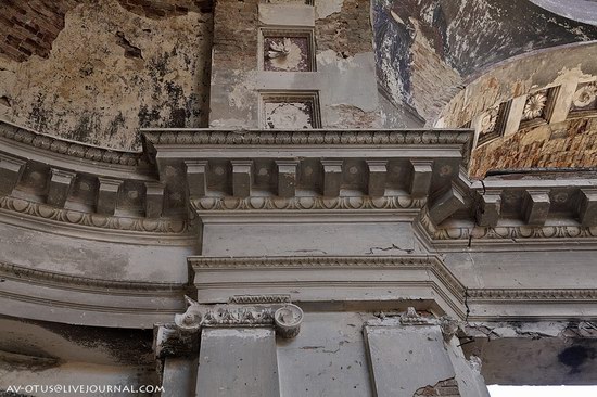 Abandoned church, Pyatino village, Russia, photo 14